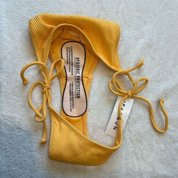 NWT PacSun Swim ( bottoms only) size small - Picture 4 of 5